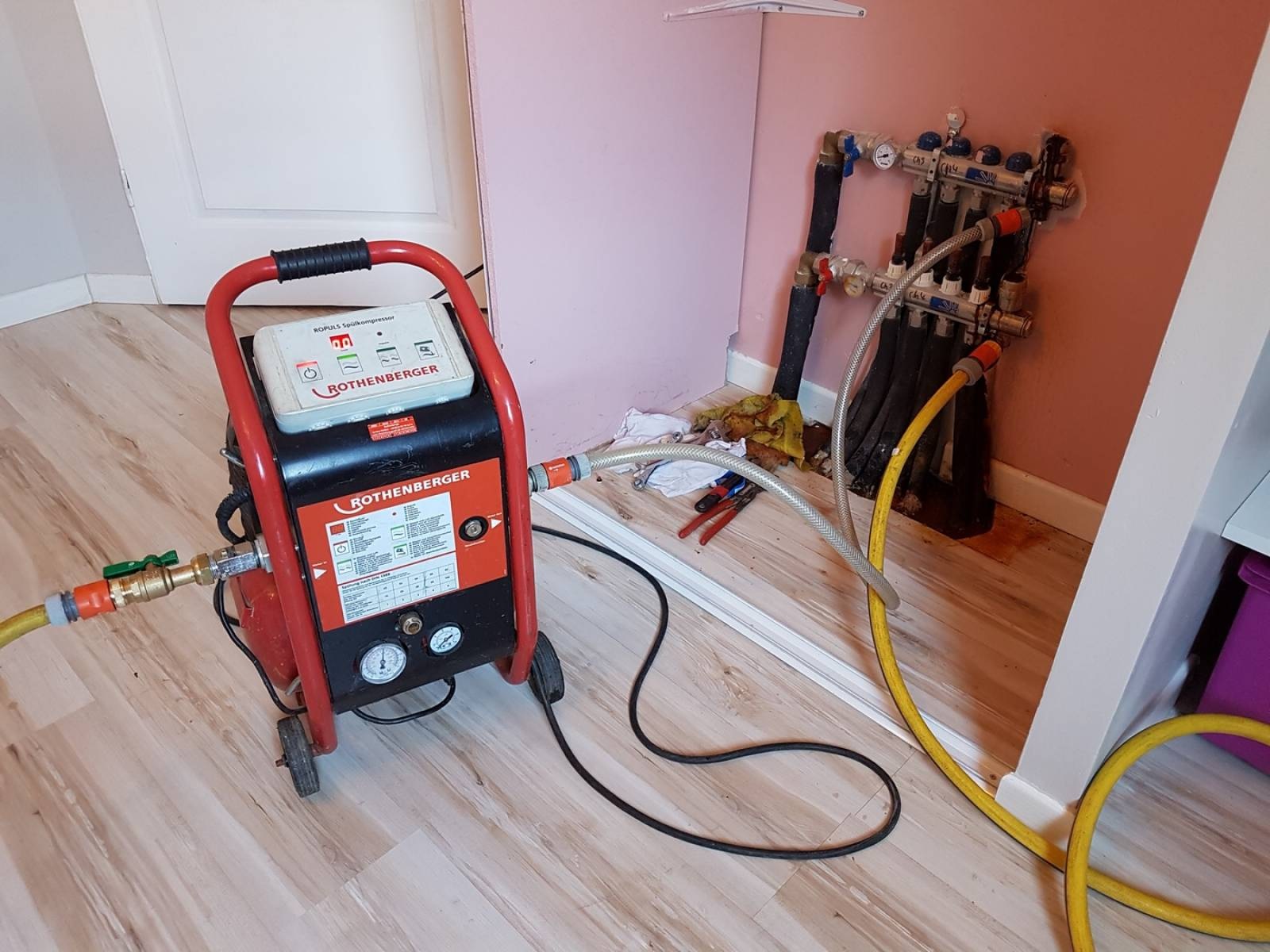 Şekerpınar Vaillant Hermetik Şofben Kombi Bakımı